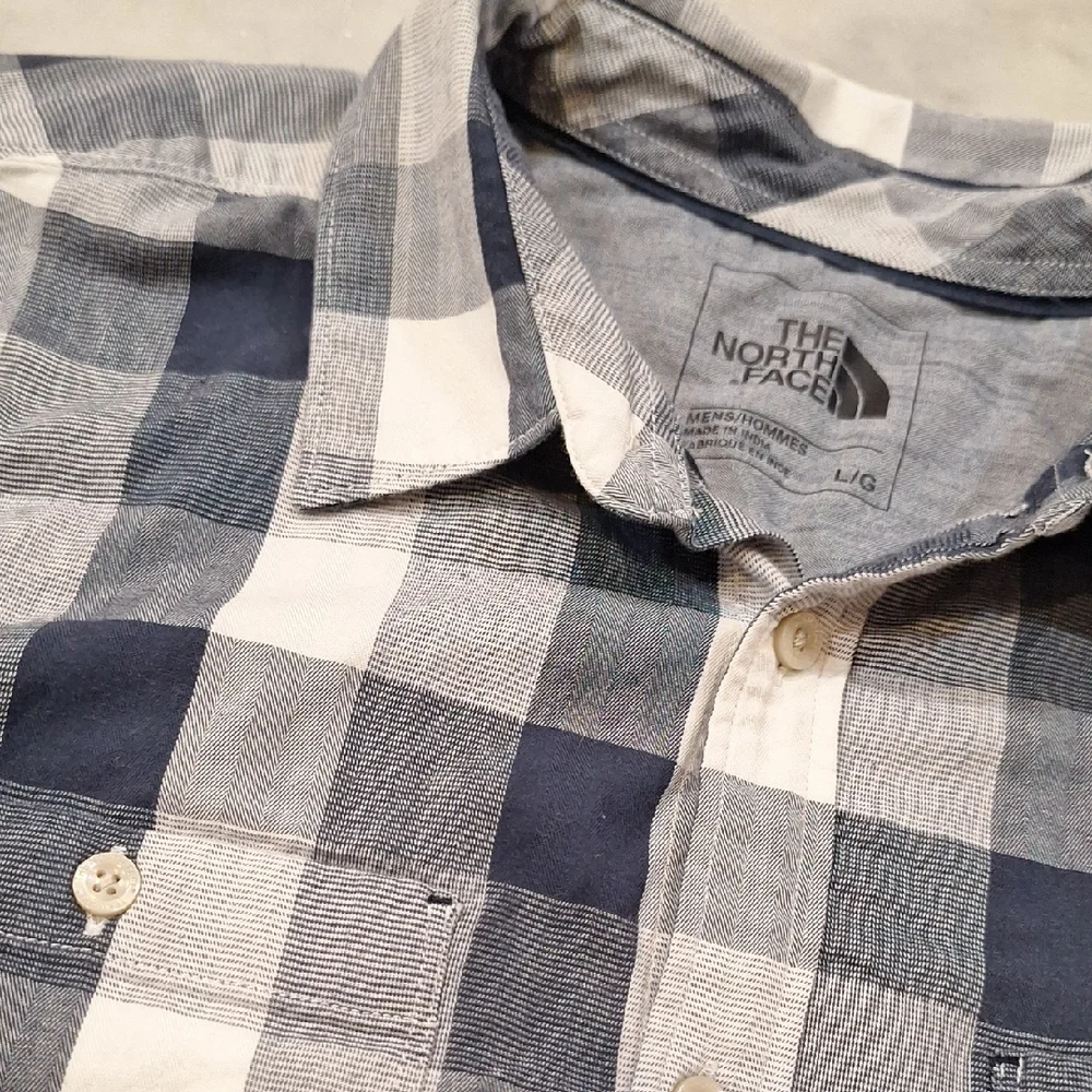 The North Face Men's Blue Plaid Shortsleeve Shirt Sz Large Navy White Hiking
